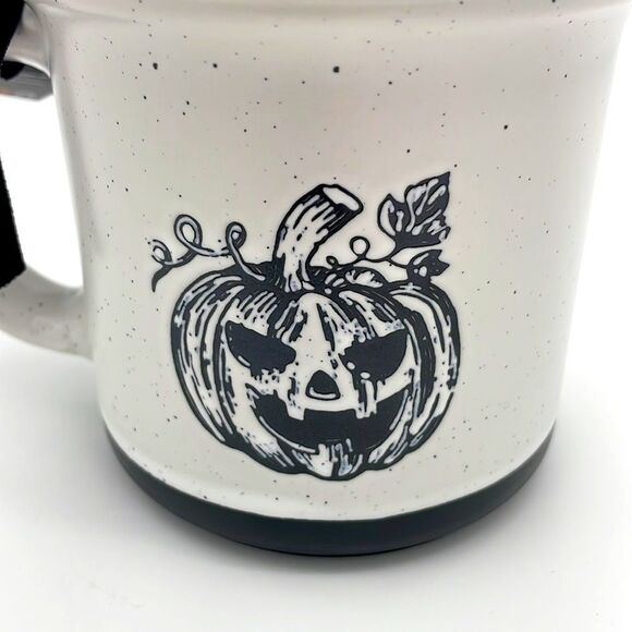 Market finds Black and White Jack-o-Lantern Ceramic Mug - Picture 4 of 4